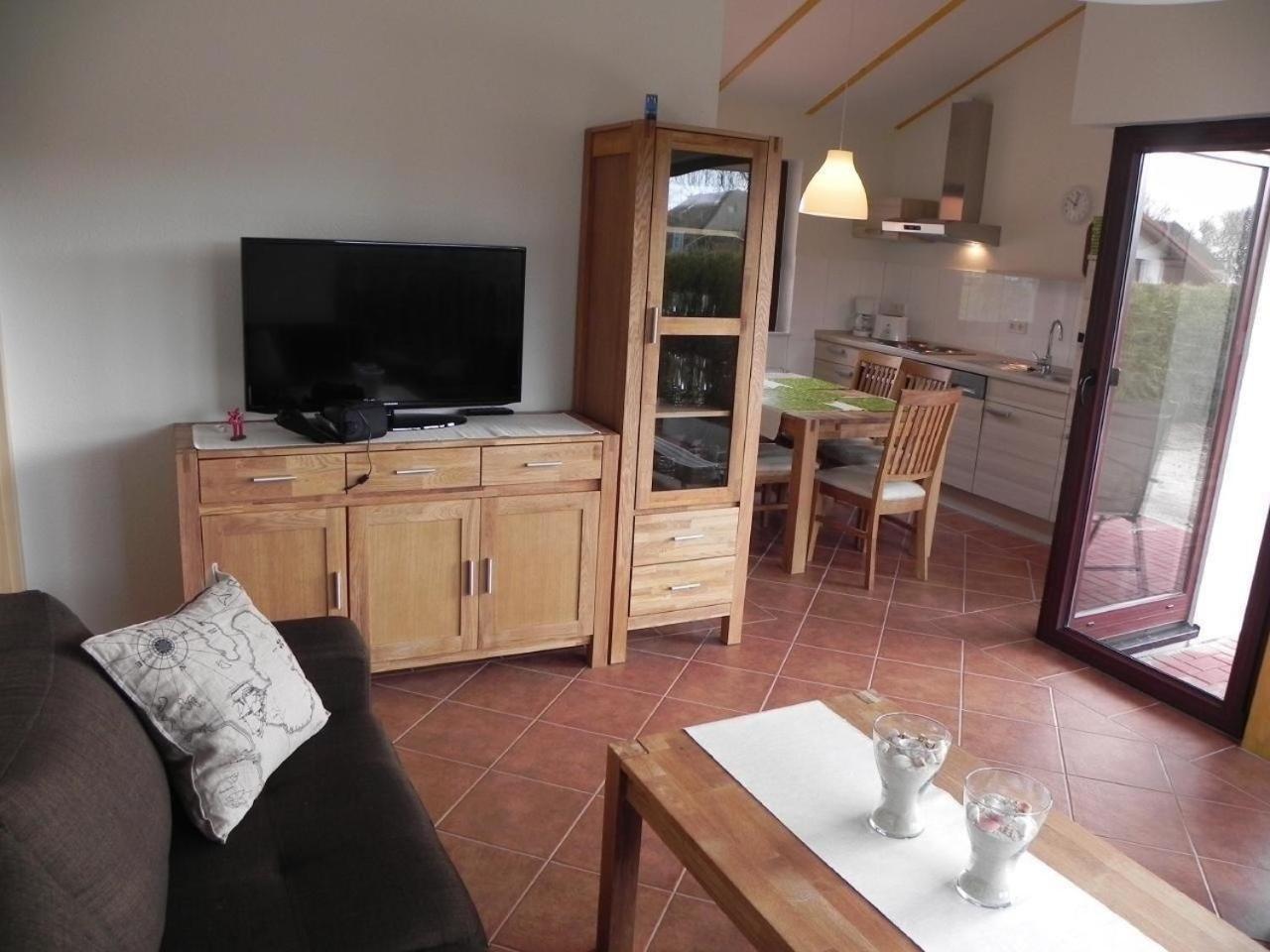 M1 Ferienhaus Mit Garten, Terrasse Und Carport Бутадинген Екстериор снимка